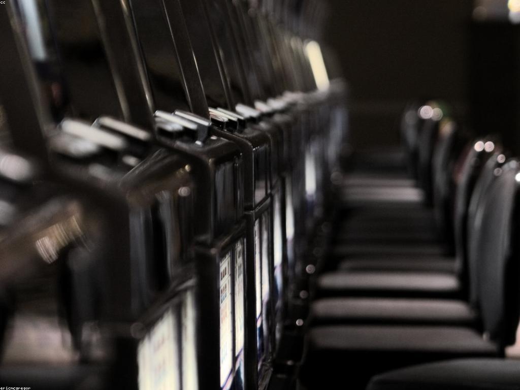 ស្លុតអនឡាញ: របៀបលេង និងយុទ្ធសាស្ត្រសម្រាប់ការឈ្នះ