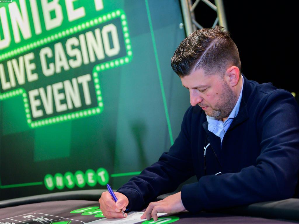 យុទ្ធសាស្ត្រសម្រាប់ការប្រើប្រាស់ស្លុតអនឡាញ